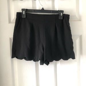 Mittoshop Black Scalloped Edge Shorts Size Small